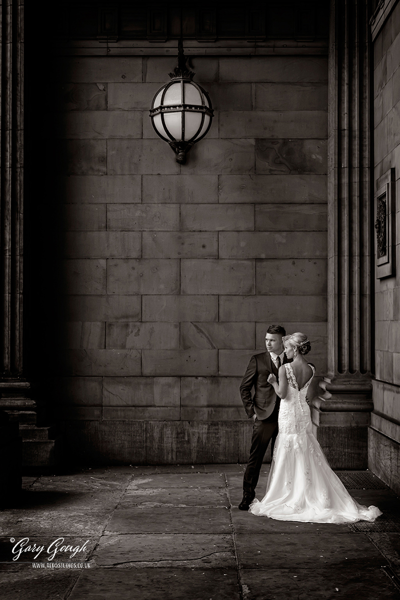 Leeds Town Hall wedding photography